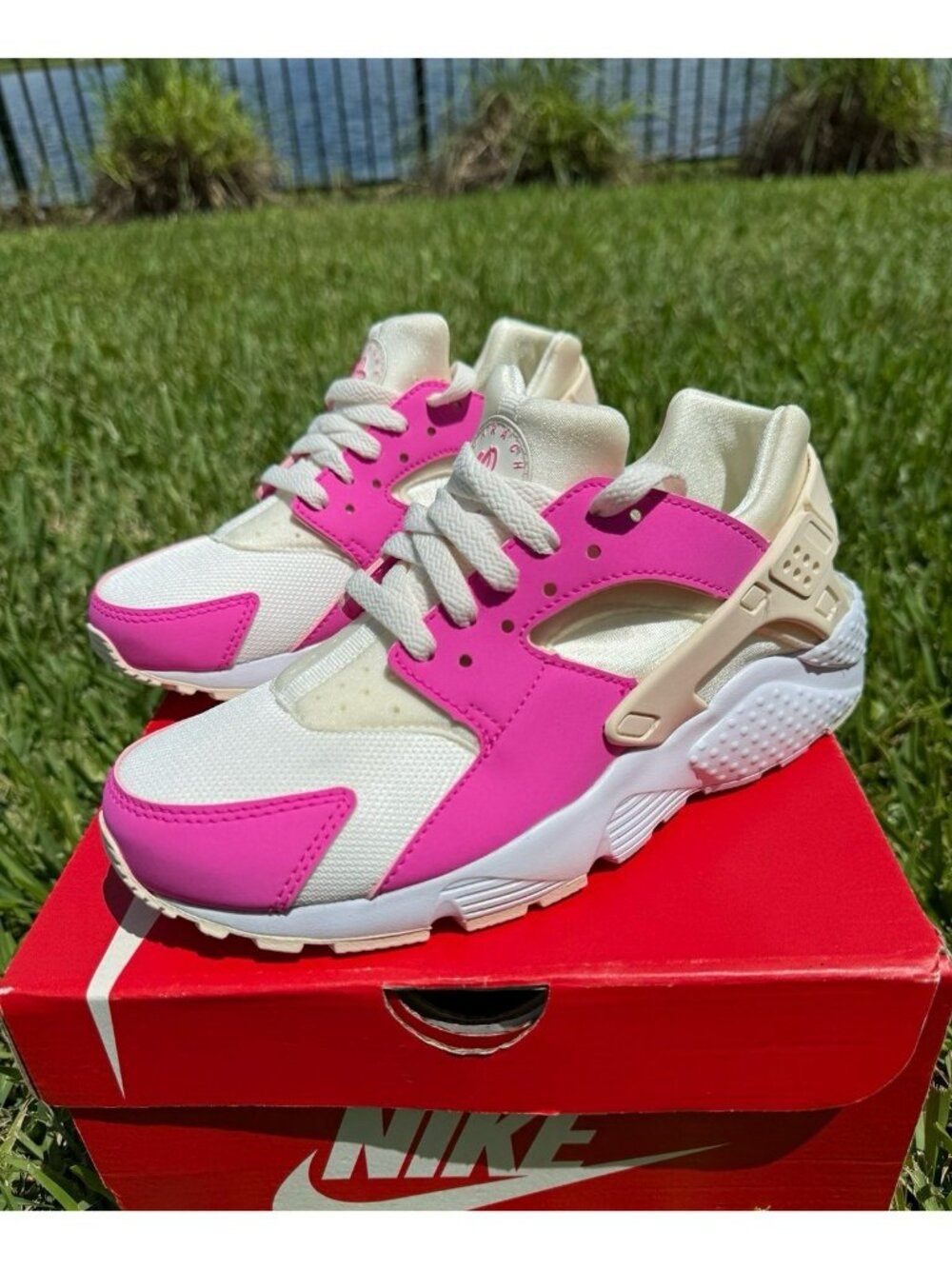 6 WOMEN'S NIKE RUN RUNNING SNEAKERS 654280-112 RUNNING BEIGE / PINK